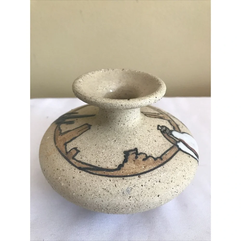 Vtg Signed Sand Pottery Bud‎ Vase Butte Mesas Pueblo Enameled